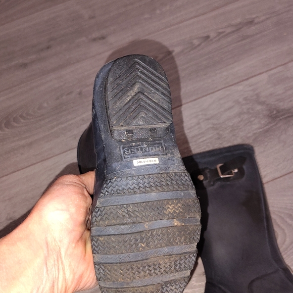 Hunter Classic Black Waterproof Boots - Picture 4 of 5